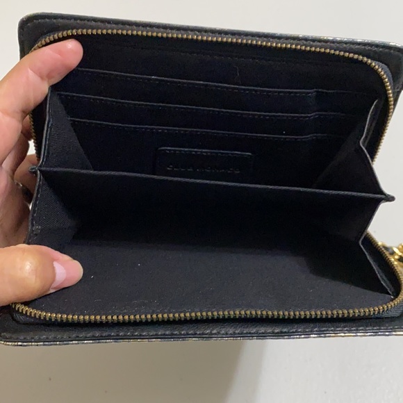 CLUB MONACO | Beverly wristlet - Picture 5 of 11